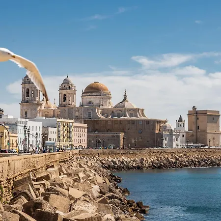 Family By Time Apartment Cadiz